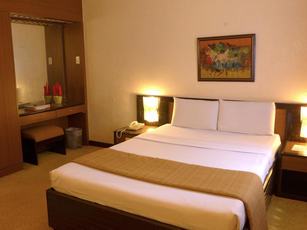 Hotel Town View 3*